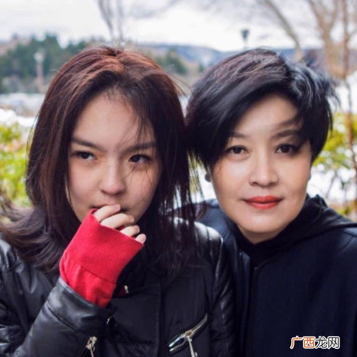 李咏的女儿法图麦·李 李咏女儿
