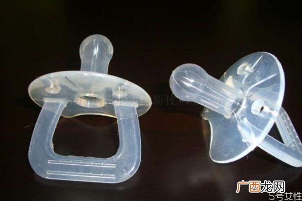 奶嘴多久清洗一次呢 清洗奶嘴的方法有什么呢