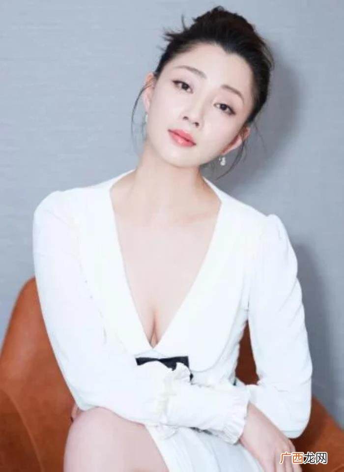 殷桃的嘴为什么一直是破的 殷桃的嘴