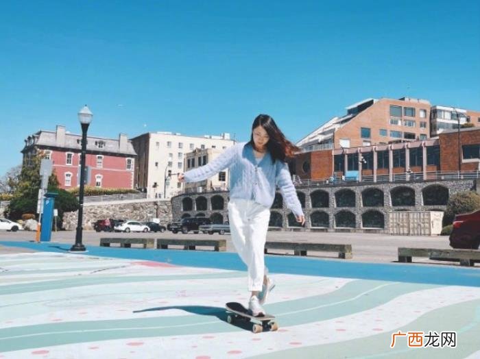 陈赫前妻许婧与男友过520 陈赫前妻许婧