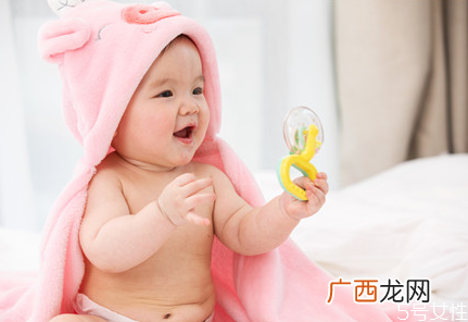 小孩三伏天可以泡脚吗 三伏天小孩应注意什么