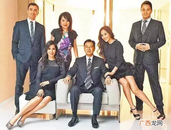 力挺李靓蕾的第一名媛关颖 台湾名媛关颖