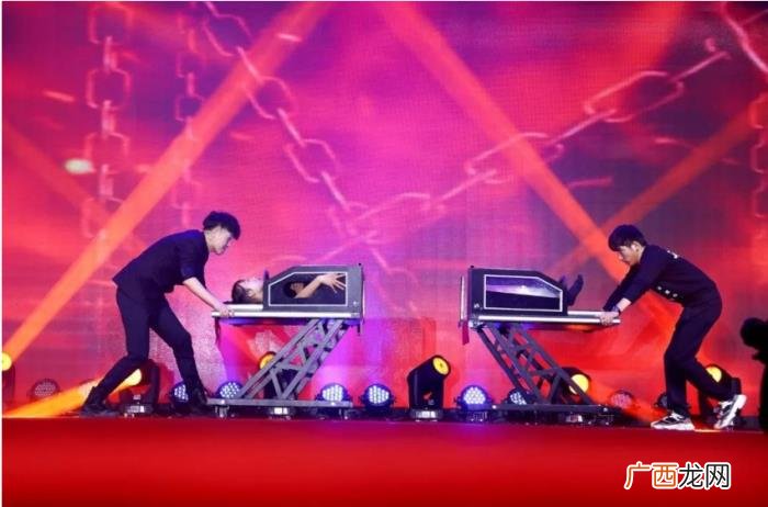 魔术大师刘谦的毁灭史 刘谦魔术失败