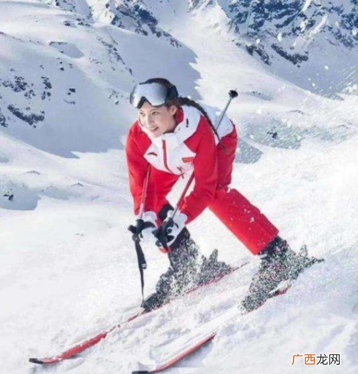 谷爱凌的妈妈谷燕 谷爱凌的父母