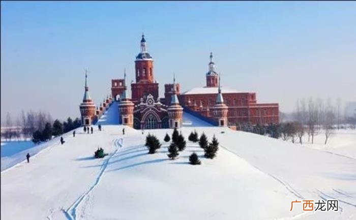 哈尔滨周边滑雪场概览 哈尔滨室内滑雪场