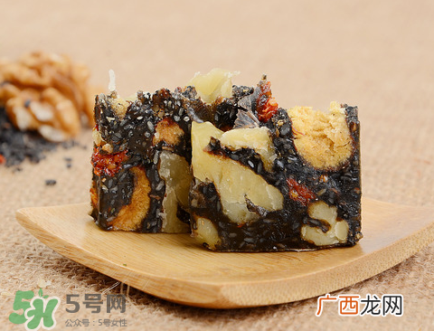 哺乳期吃阿胶对宝宝有影响吗？哺乳期能不能吃阿胶？
