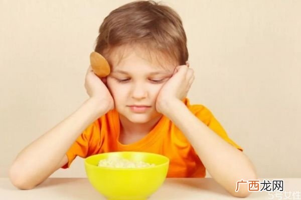 宝宝食欲不振应该怎么办呢 如何解决宝宝食欲不振