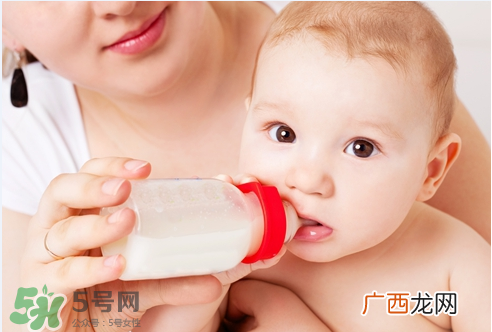 八月份可以断奶吗？8月份可以断奶吗？