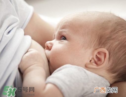 八月份可以断奶吗？8月份可以断奶吗？
