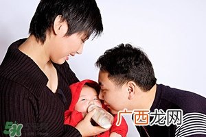 宝宝吐奶怎么办 宝宝吐奶厉害怎么办