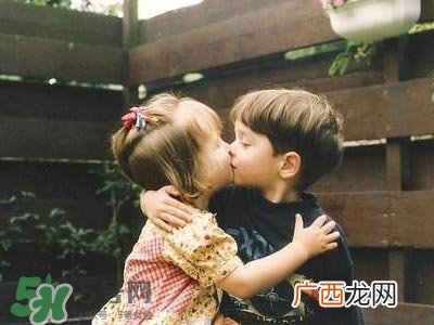 性教育从什么时候开始?孩子性教育怎么教
