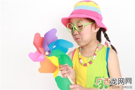 小孩换牙早好还是晚好?小孩换牙早好不好?