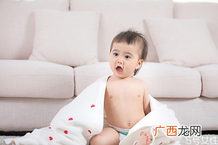 宝宝尿路感染是怎么引起的 宝宝尿路感染反复发作是怎么回事
