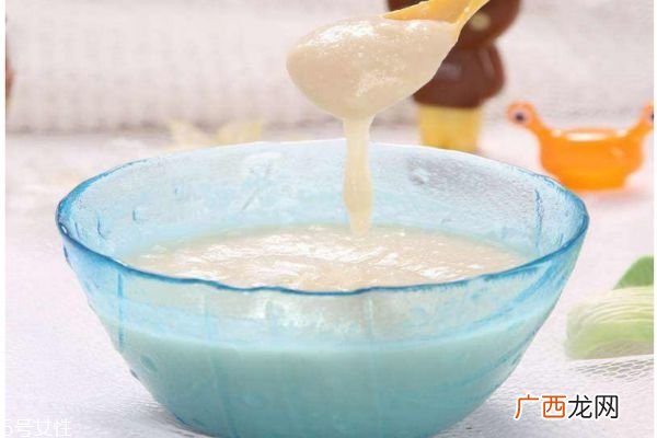 婴儿米粉怎么冲泡 一勺米粉兑多少毫升水
