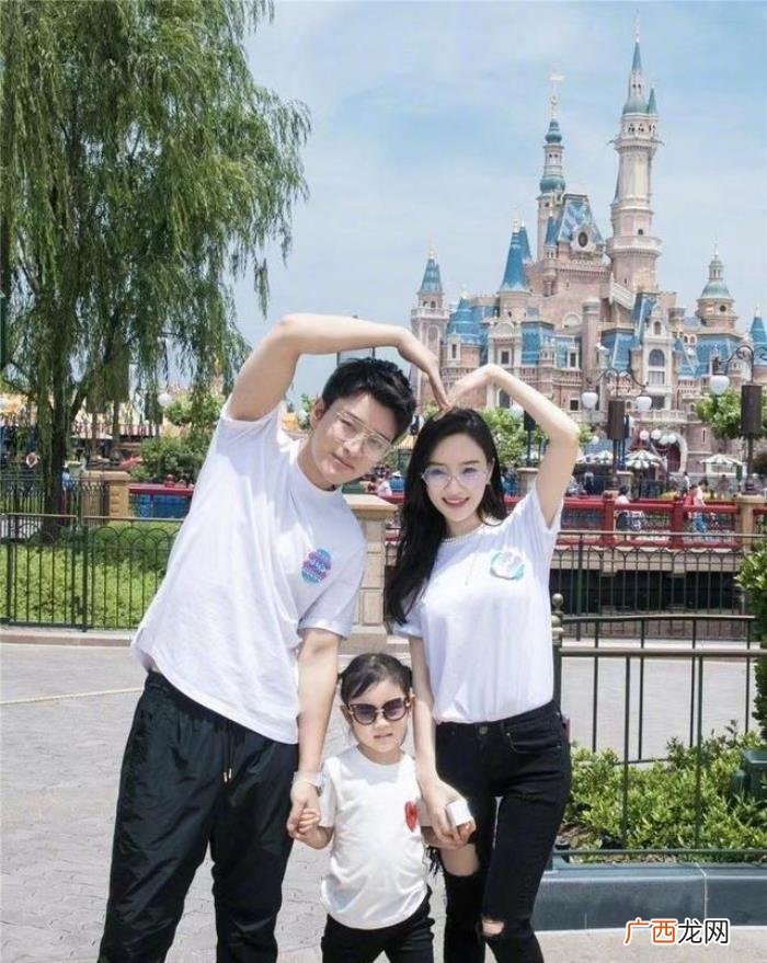 贾乃亮李小璐离婚已传两年 李小璐贾乃亮离了吗