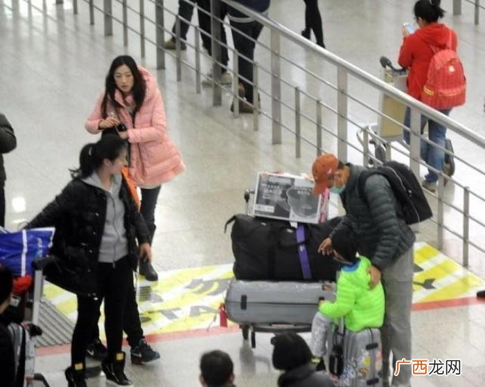 王志文老婆挺低调的 王志文老婆照片