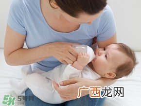产后开奶疼吗？产后涨奶疼持续多久？