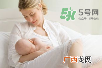 奶阵时刺痛怎么办?奶阵来了乳房很痛怎么办？