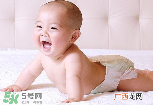 女宝宝洗澡注意些什么？女宝宝洗澡的特殊要求