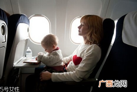 婴儿坐飞机能带奶粉吗 注意事项