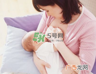 母乳喂养会乳糖不耐受吗？母乳喂养会过度喂养吗？
