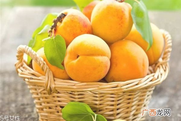 宝宝可以吃黄桃吗 宝宝怎么吃黄桃比较好