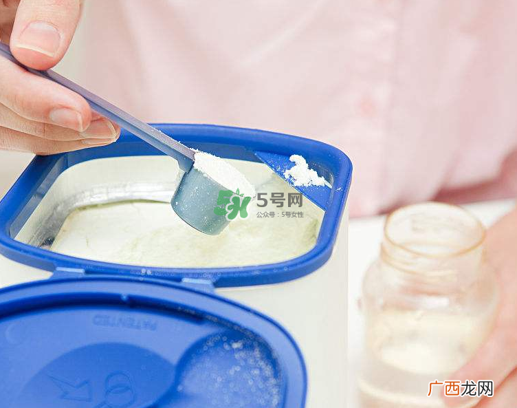 疯抢的洋奶粉可能不合标准 有哪些不合标准的奶粉？