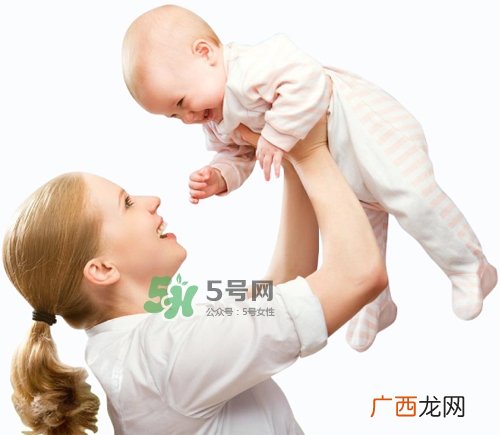 坐月子洗澡能搓澡吗？坐月子洗澡注意事项
