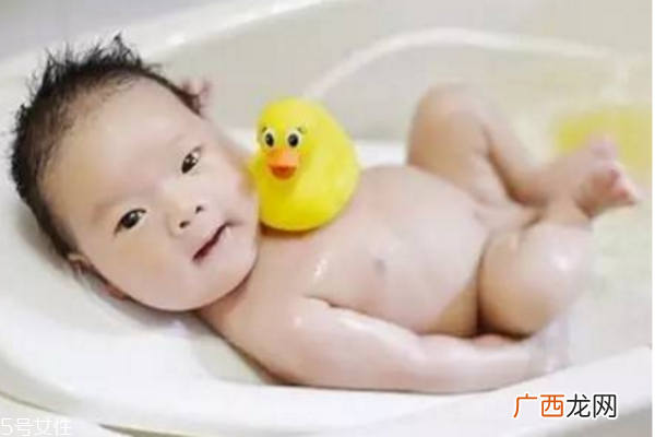 宝宝洗澡怎么洗 宝宝洗澡注意事项