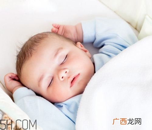冬天宝宝午睡要注意什么？冬季宝宝错误的午休方法有哪些？