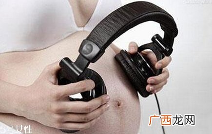 宝宝听力多久发育完全 12个月以上