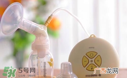 吸奶器的正确使用方法 吸奶器使用注意事项
