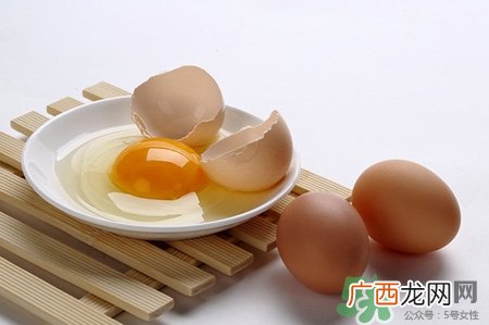 产妇一天吃几个鸡蛋为宜?产妇每天吃几个鸡蛋最合适?