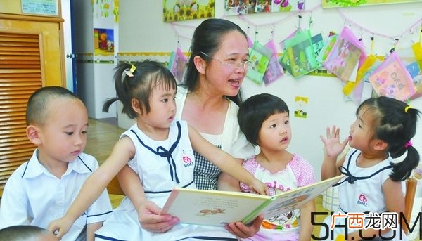 宝宝多大上幼儿园合适？宝宝上幼儿园早好吗？