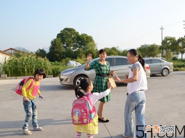 宝宝多大上幼儿园合适？宝宝上幼儿园早好吗？