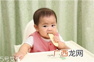 宝宝多大可以喝白开水 1岁以后