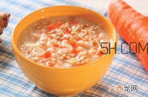 宝宝不消化拉肚子怎么办？胡萝卜粥的做法