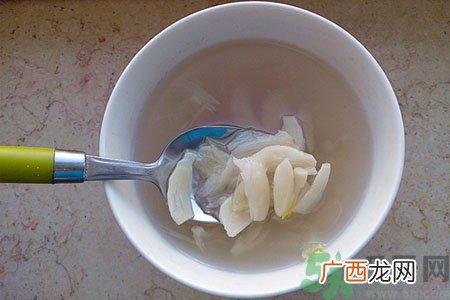 宝宝咳嗽喝大蒜水有用吗?小孩咳嗽能喝大蒜水吗?