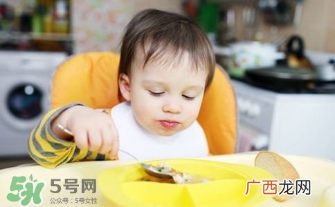 儿童健康饮食是无油无盐无糖吗？儿童饮食健康小常识