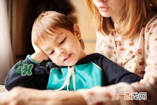 孩子大哭大闹时该怎么办 孩子渴望被关注的心理