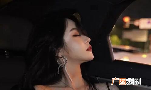 男生不尊重女生的表现，和女生谈论性话题