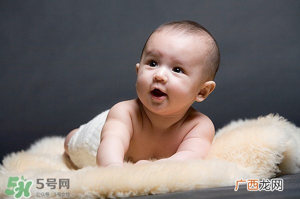 宝宝大便干燥拉不出来怎么办 宝宝大便干燥怎么办