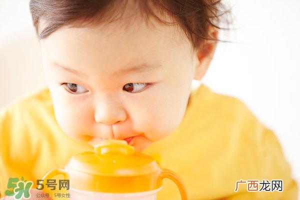 宝宝大便干燥拉不出来怎么办 宝宝大便干燥怎么办