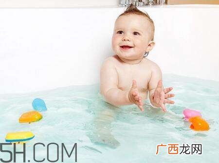 宝宝拉肚子可以洗澡吗？宝宝拉肚子怎么洗澡比较好？