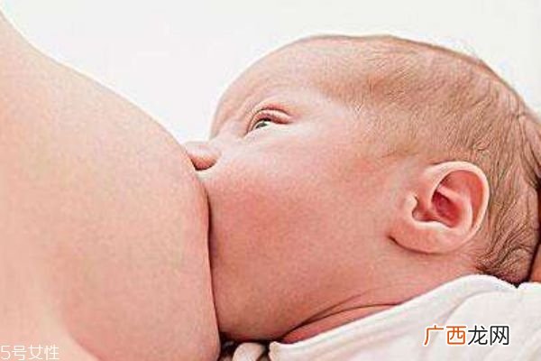 母乳变红怎么回事 母乳是妈妈的血吗