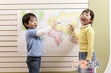 孩子在幼儿园受欺负怎么办？孩子在幼儿园不合群怎么办？