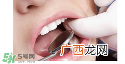 儿童换牙还没掉就长牙正常吗？儿童换牙先长牙是为什么？