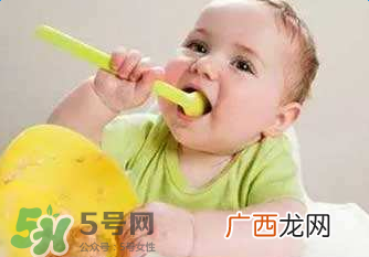 为什么不能给宝宝吃果冻？宝宝千万不能吃的5种危险食物