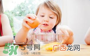 为什么不能给宝宝吃果冻？宝宝千万不能吃的5种危险食物