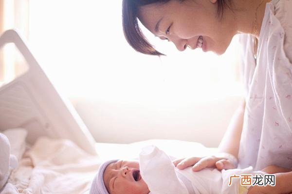 新生儿胀气怎么办 4个方法来缓解